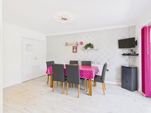 Dining area- click for photo gallery